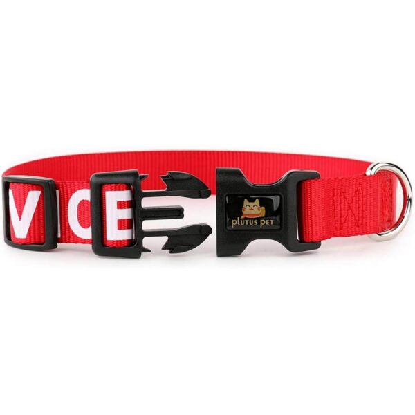 Collar para perro de Plutus impreso en letras grandes