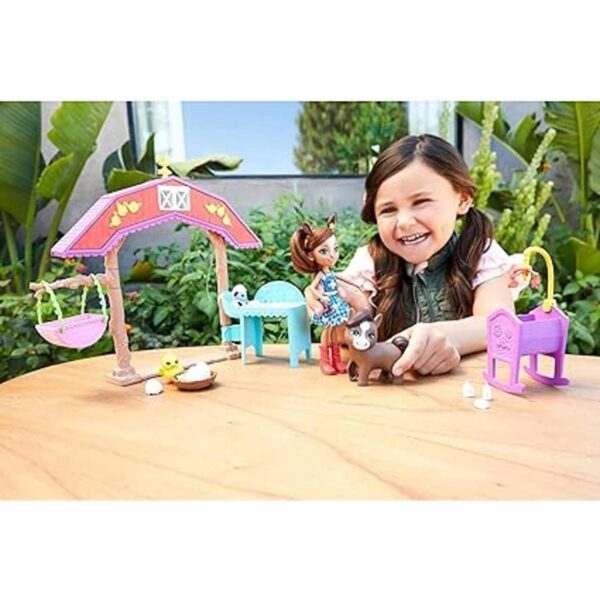 Enchantimals Juego de guardería de corral con muñeca de_6