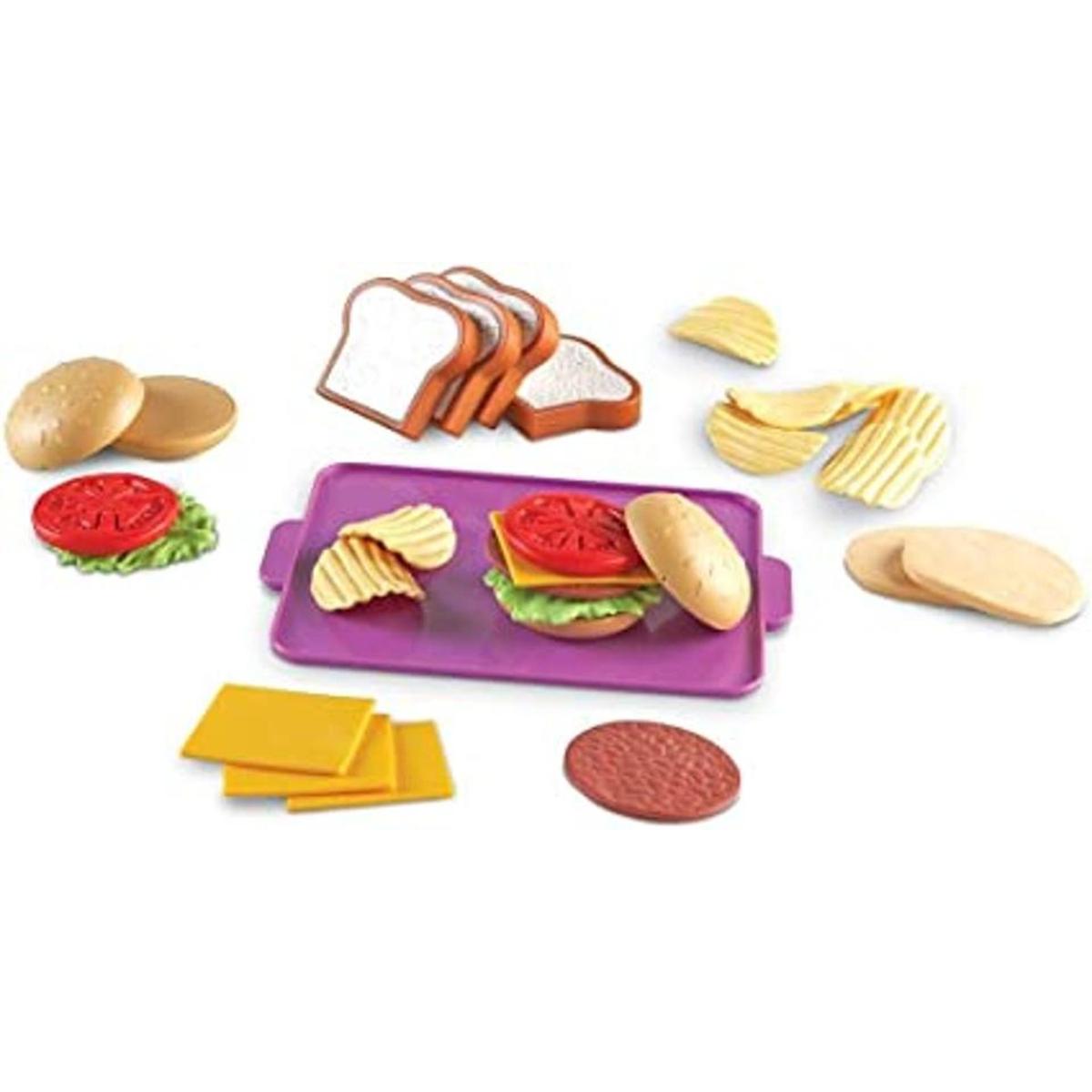 Equipo para aprender a hacer un súper sándwich de Sprouts