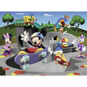 Ravensburger Mickey Minnie At The Skate Park_1