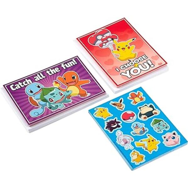 Surtido de tarjetas y calcomanías de Pokémon el día_3