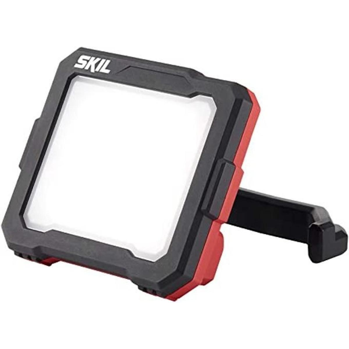 SKIL PWR CORE 12 Luz de inundación de cabezal único de 12