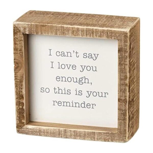 Primitives by Kathy Cartel de caja con texto en inglés I_1