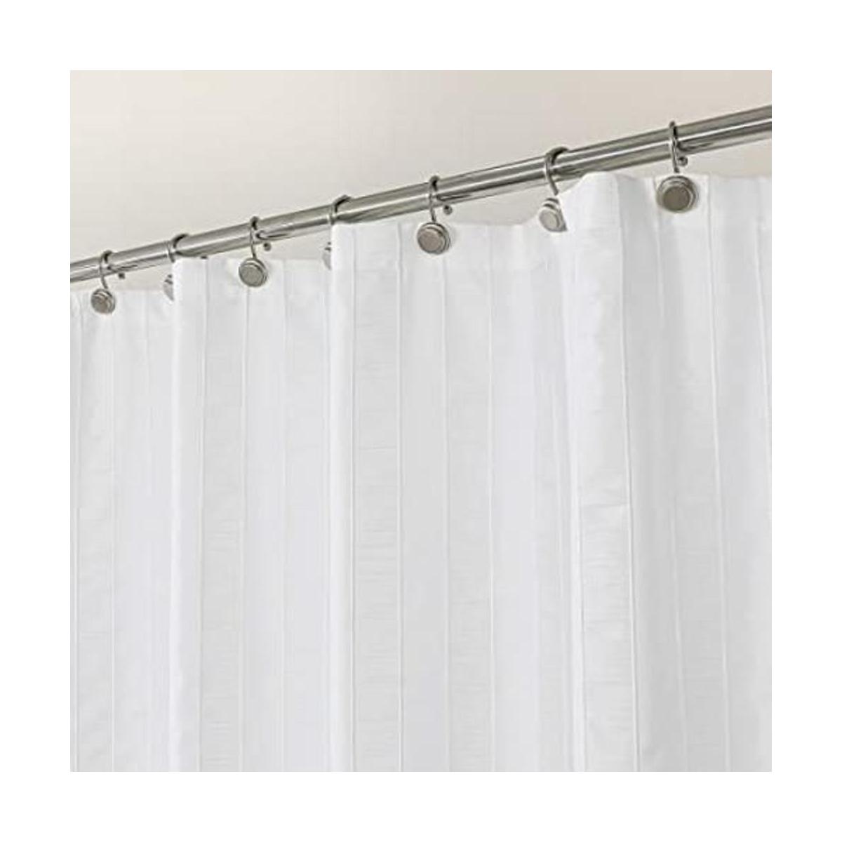 Central Park Cortinas de ducha blancas recogidas con