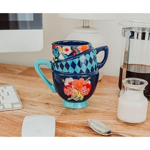 Disney Alice in Wonderland Taza de cerámica esculpida