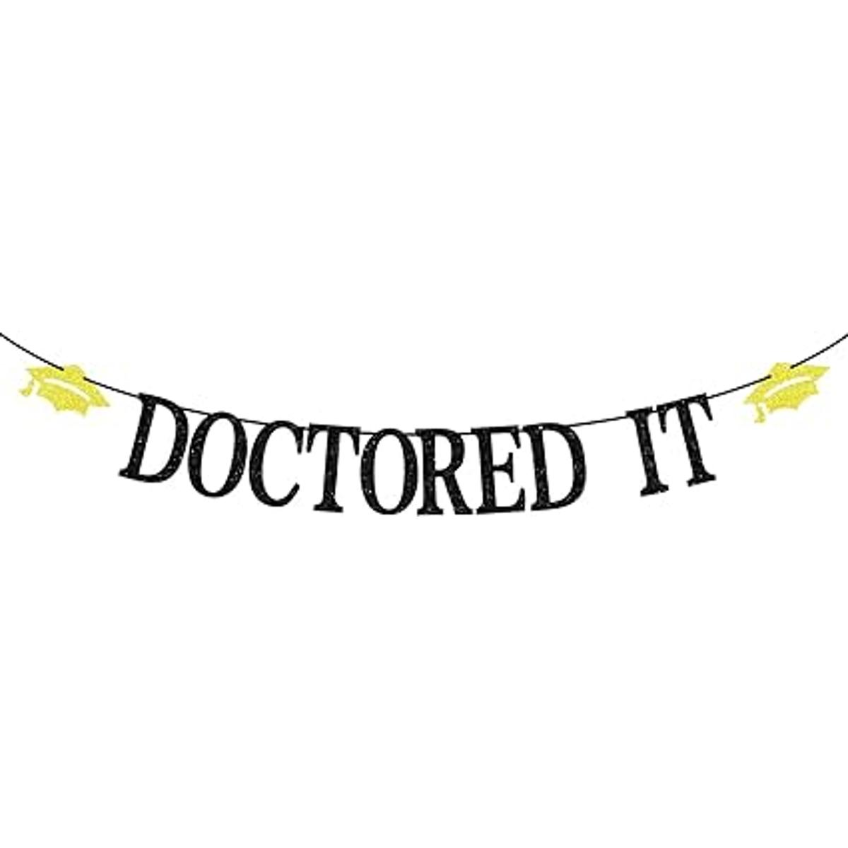 Cartel de graduación Doctored It con purpurina negra
