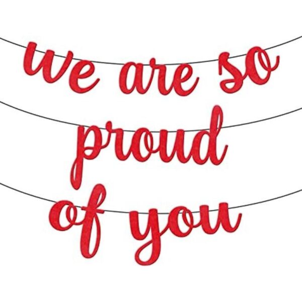 Banner de graduación con purpurina de We Are So Proud Of_1