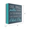 Barnyard Designs Cartel de madera One Small Positive