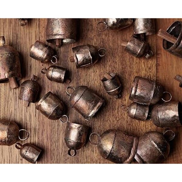 Campanas de estaño indias vintage hechas a mano con