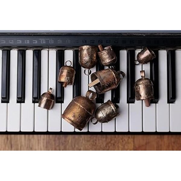 Campanas de estaño indias vintage hechas a mano con