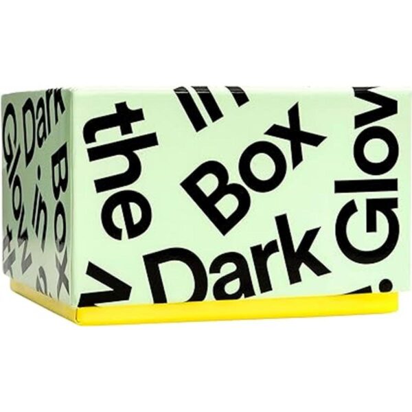 Cards Against Humanity Edición familiar caja que brilla_2