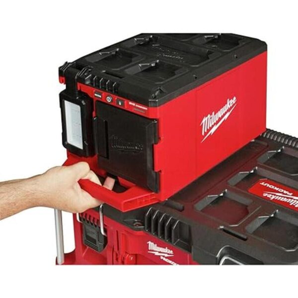 Cargador de luz M18 PACKOUT solo herramienta nuevo_5