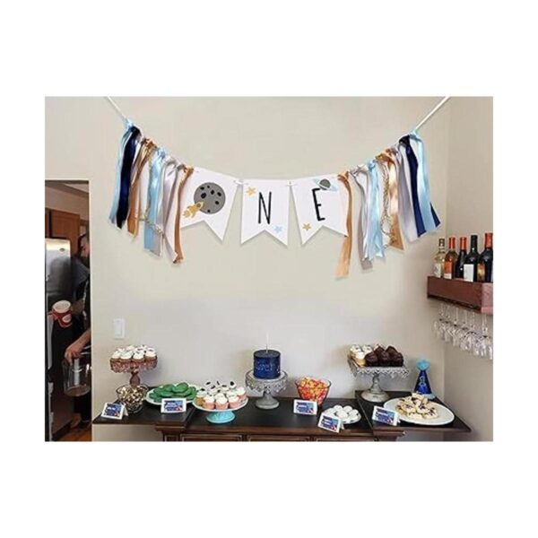 Cartel de primer cumpleaños con tema espacial para el_5