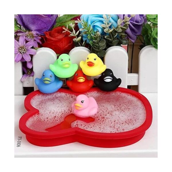 Paquete de 50 mini juguetes de baño de pato multicolor de_4