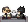 Funko Pop Movie Moment Batman 80th Batman con señal de_1