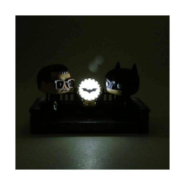 Funko Pop Movie Moment Batman 80th Batman con señal de_5