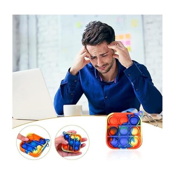 39 piezas de mini llavero para reventar juguetes para la_6