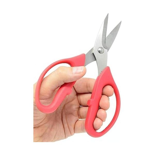 Tijeras de cuero. Cuchillas pequeñas y afiladas de acero_1