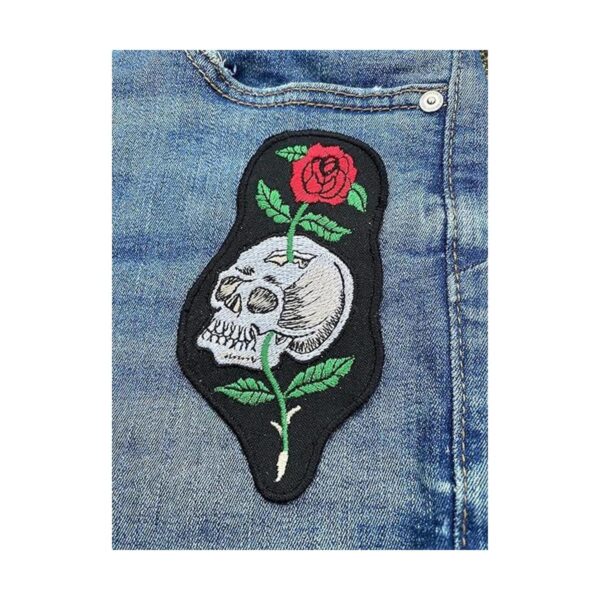 LUXPA Parche bordado con diseño de calavera con rosa de_3