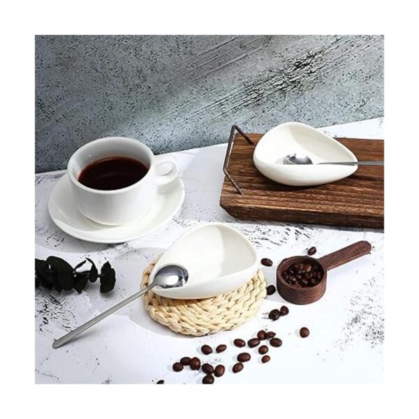 4 cucharas de café y cucharas pequeñas cucharaditas de