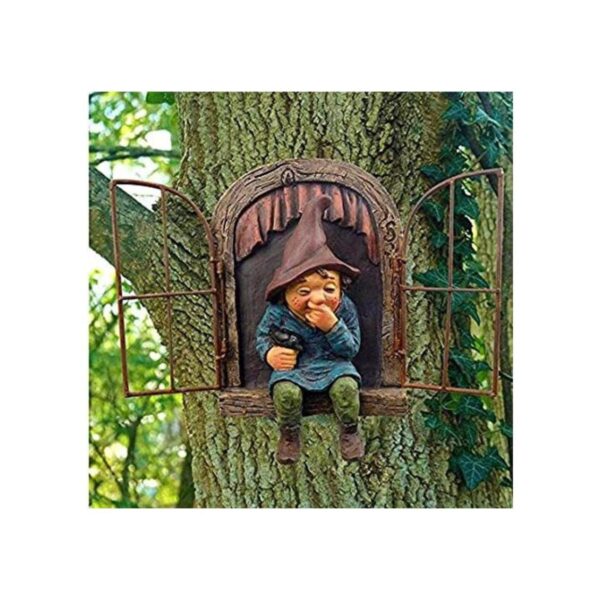 Estatua de gnomo de jardín abrazador de árbol de puerta