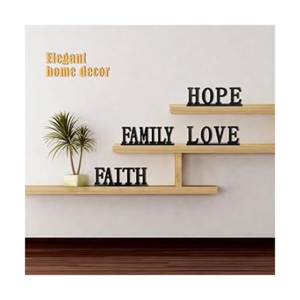 Letrero de madera con texto en inglés Love Faith Hope