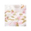 Confeti de corona con purpurina rosa y dorado una mesa de