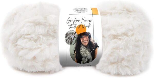 1 madeja Lion Brand Yarn Go for Faux Thick Quick Bulky_1