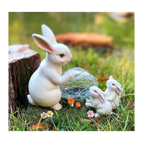 Familia de conejitos con energía solar para decoración de