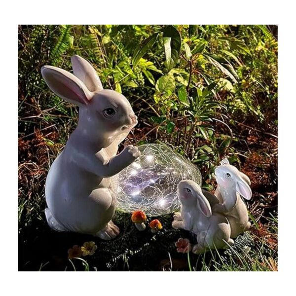 Familia de conejitos con energía solar para decoración de