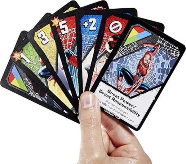 Paquete adicional de juego de cartas UNO Ultimate Marvel_3