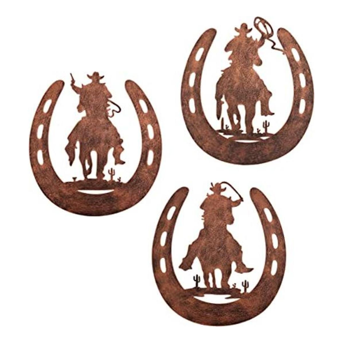 Decoración de pared de metal de herradura con vaquero