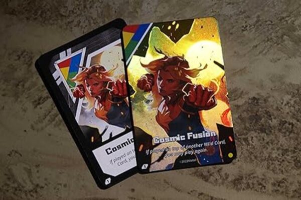 UNO Ultimate Marvel Juego de cartas con 4 cartas_3