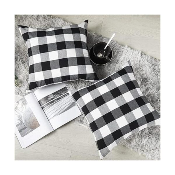 CARRIE HOME Juego de 2 fundas de almohada a cuadros negros