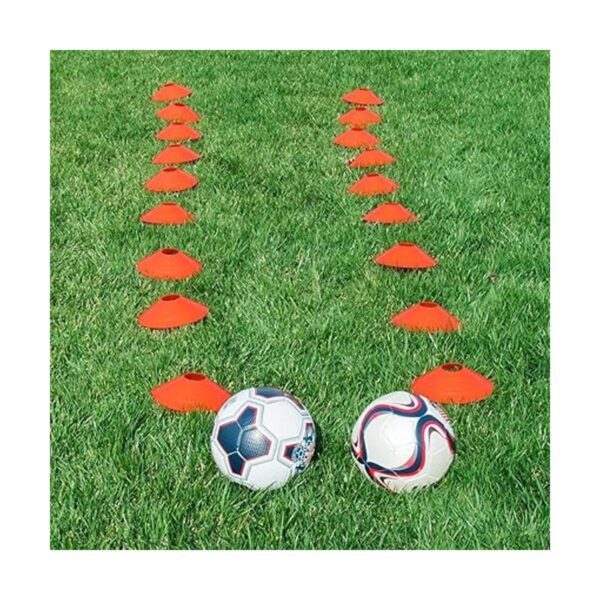 Conos redondos color naranja brillantes equipo deportivo_5