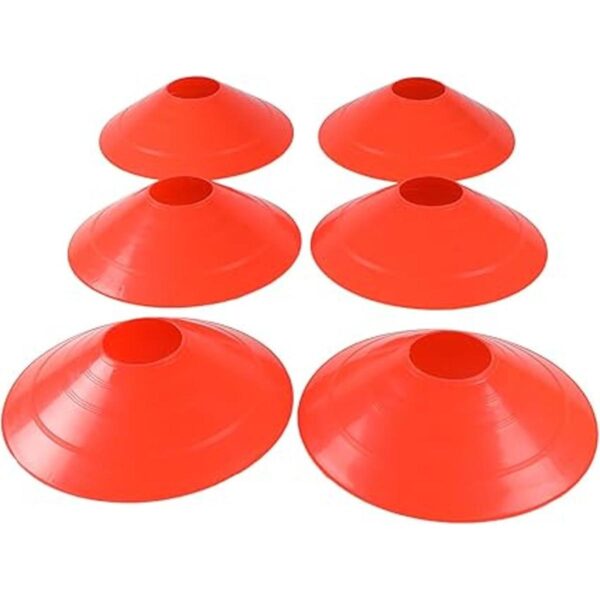 Conos redondos color naranja brillantes equipo deportivo_2