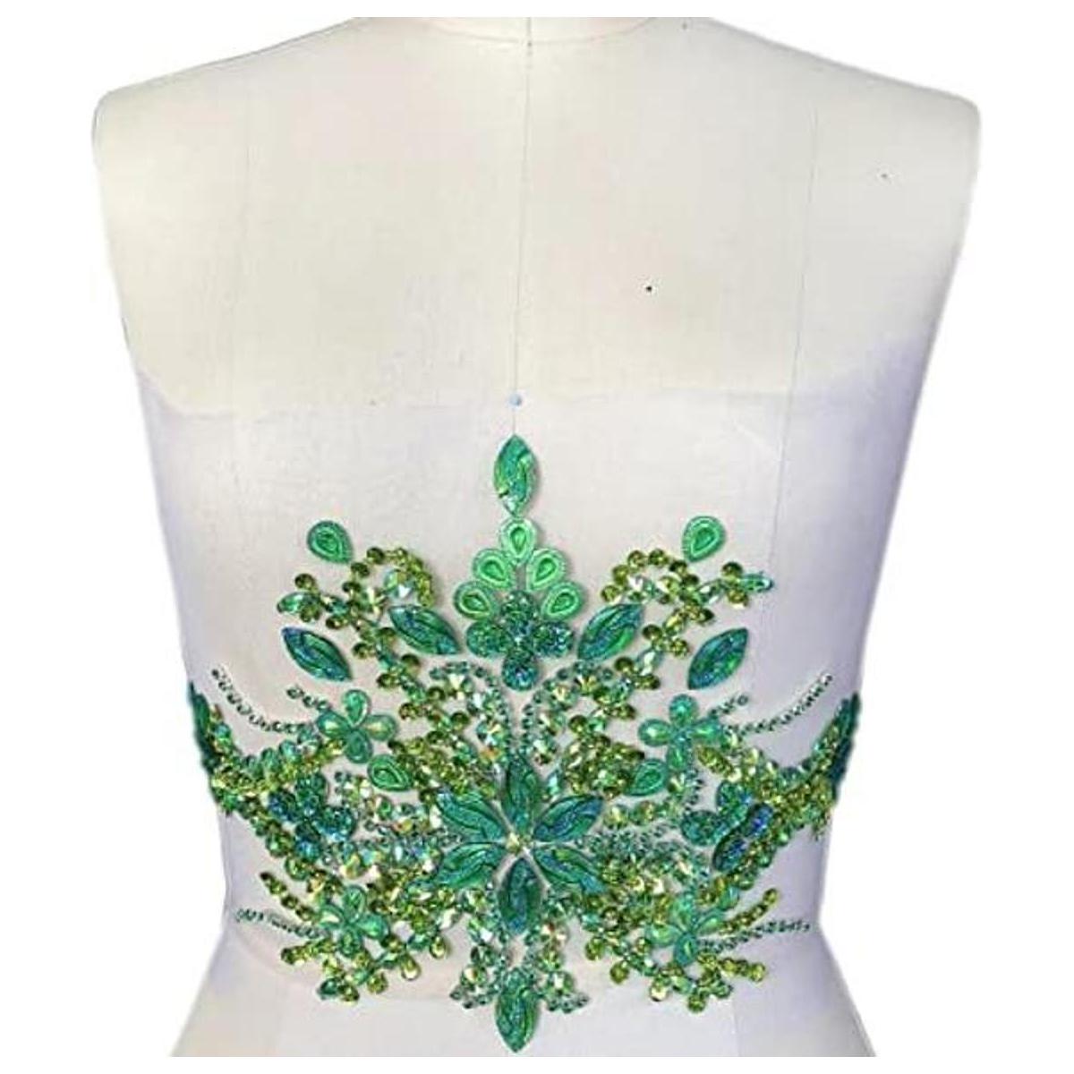 Hermosos parches de cristal brillante hechos a mano con
