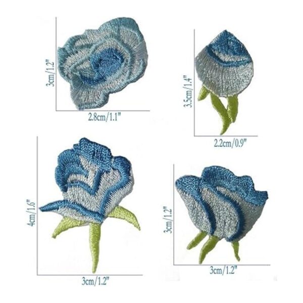 Hierro azul del bordado de la mariposa de la pequeña flor_3