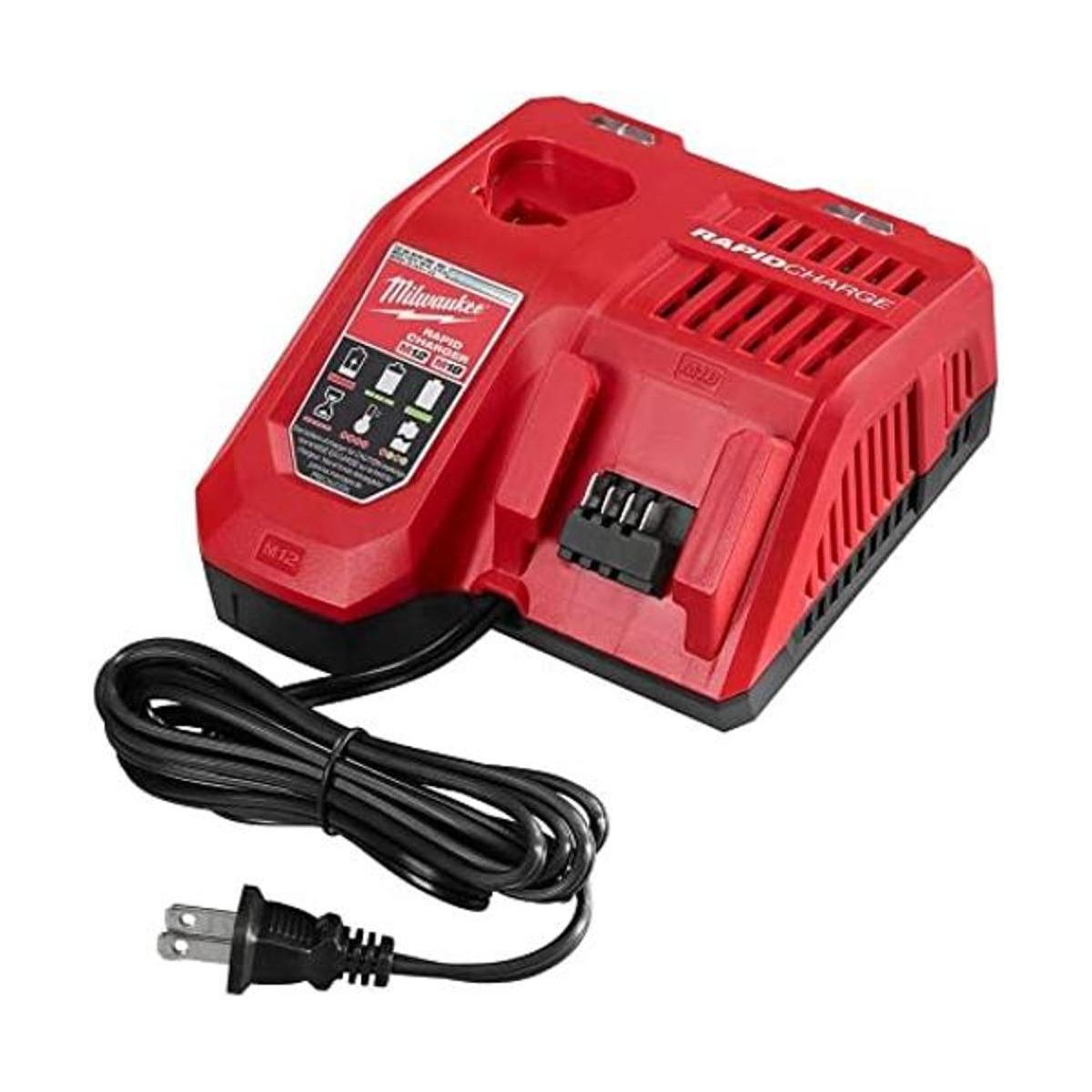 Milwaukee Cargador de batería rápido multivolatge de iones