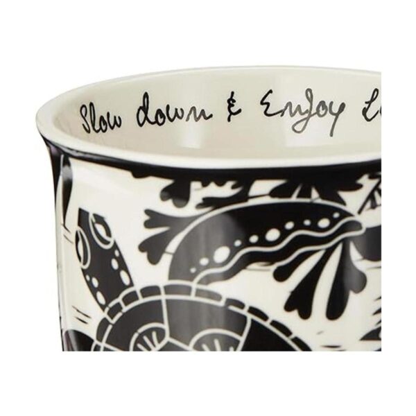 Karma Gifts Taza BOHO en blanco y negro 16 onzas