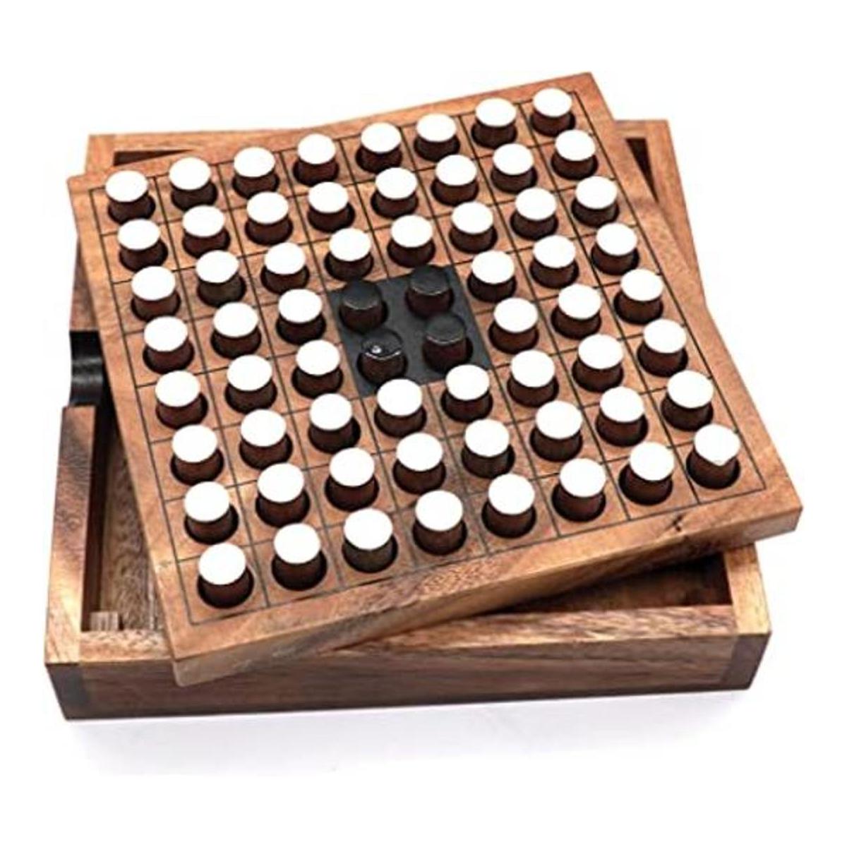 Un juego de mesa clásico Othello Juegos de estrategia de