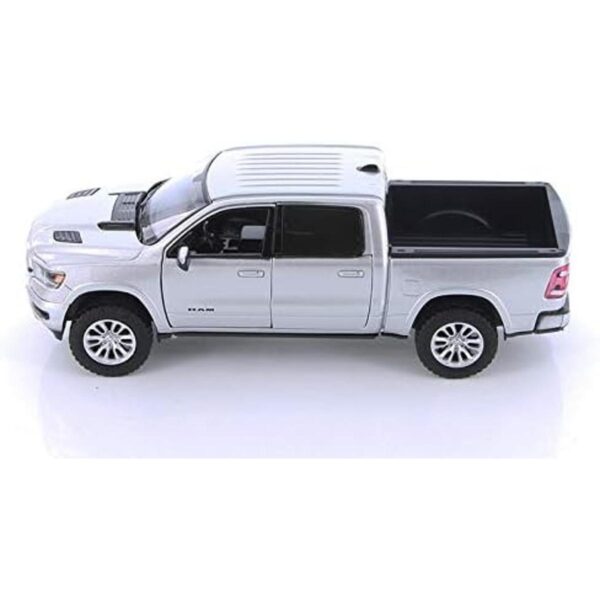 Dodge Ram 1500 Crew Cab Laramie plata 2019 modelo de_2